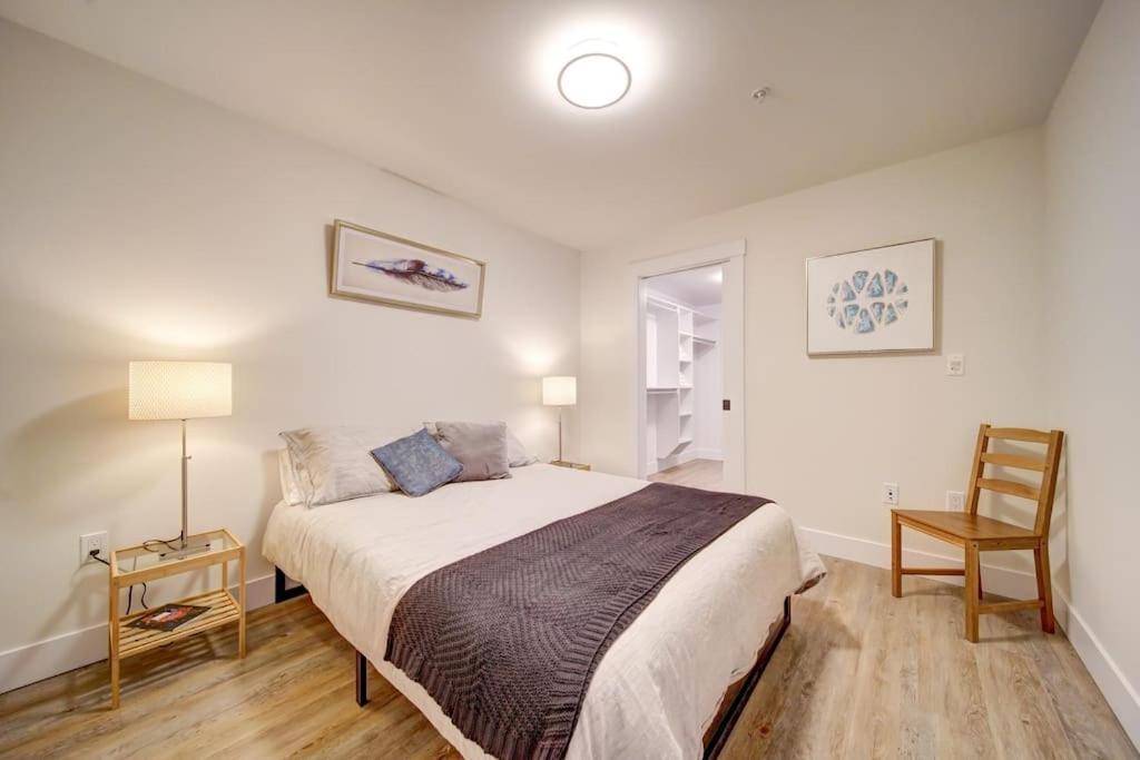 הליפקס Luxurious Modern 2Br Condo Sleeps 5 Coffee, Ac, Wifi מראה חיצוני תמונה