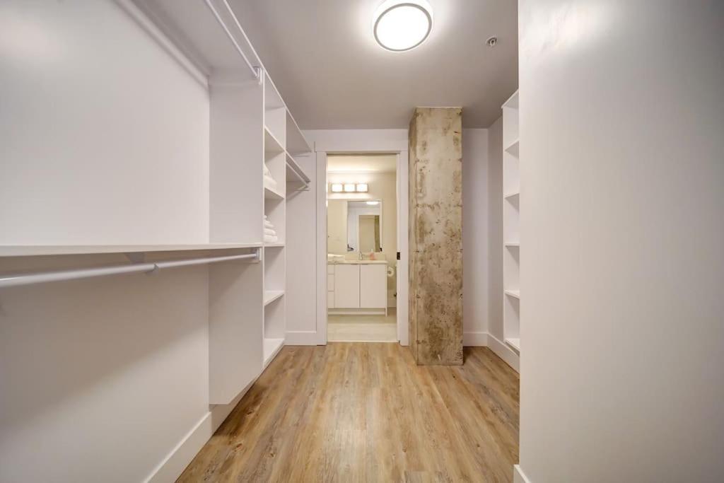 הליפקס Luxurious Modern 2Br Condo Sleeps 5 Coffee, Ac, Wifi מראה חיצוני תמונה