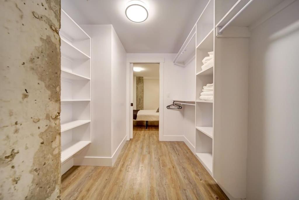 הליפקס Luxurious Modern 2Br Condo Sleeps 5 Coffee, Ac, Wifi מראה חיצוני תמונה